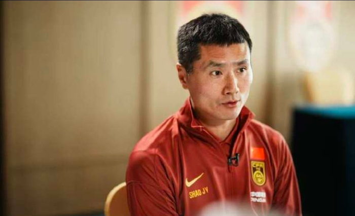 体育赛事-邵佳一回应村超球员进国家队：可先踢中乙中甲|国足主帅|中超|足球|王宁|央视_新浪体育_新浪新闻